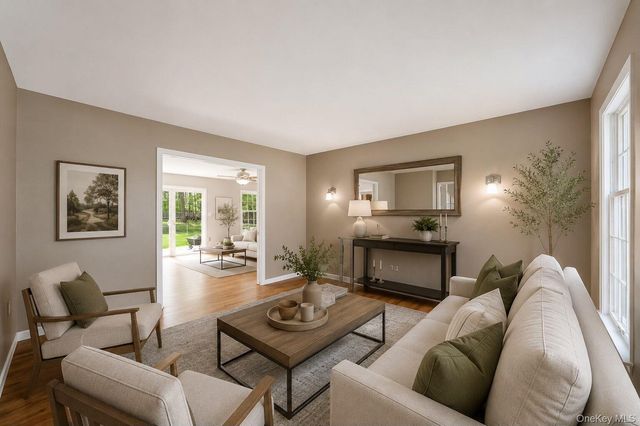 4 Carol Court, Mount Sinai, NY 11766