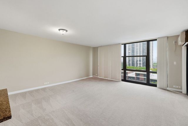 3001 S Michigan Avenue 809, Chicago, IL 60616
