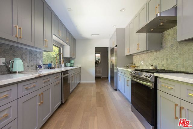 3547 Burritt Way, Glendale, CA 91214