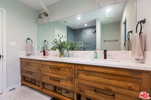 3547 Burritt Way, Glendale, CA 91214