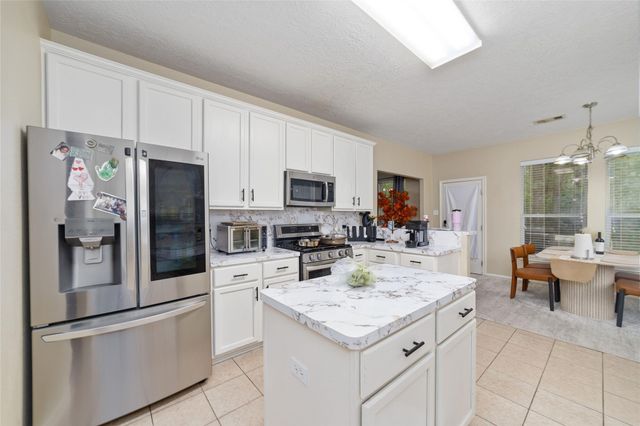 3502 White Oak Point Drive, Conroe, TX 77304