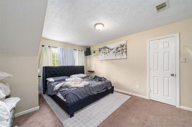 3502 White Oak Point Drive, Conroe, TX 77304