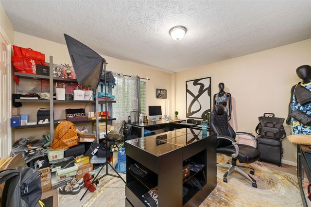 3502 White Oak Point Drive, Conroe, TX 77304