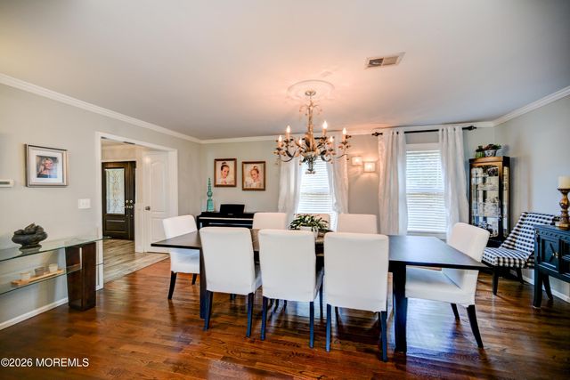 6 Jefferson Court, Freehold, NJ 07728