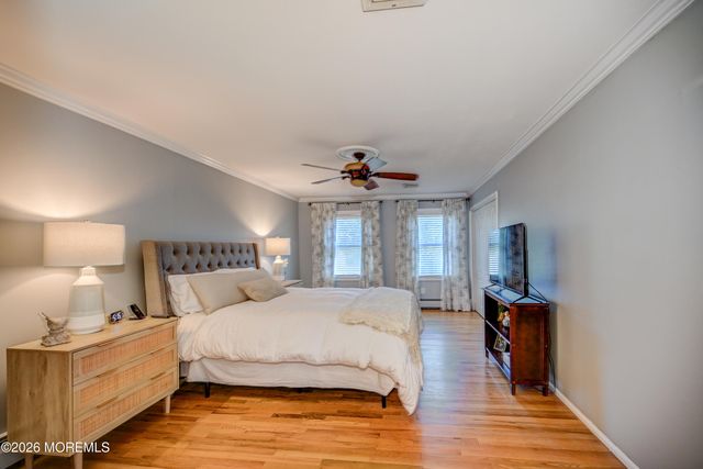 6 Jefferson Court, Freehold, NJ 07728