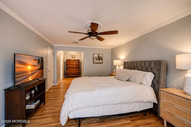 6 Jefferson Court, Freehold, NJ 07728