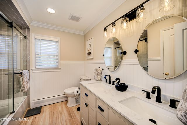 6 Jefferson Court, Freehold, NJ 07728