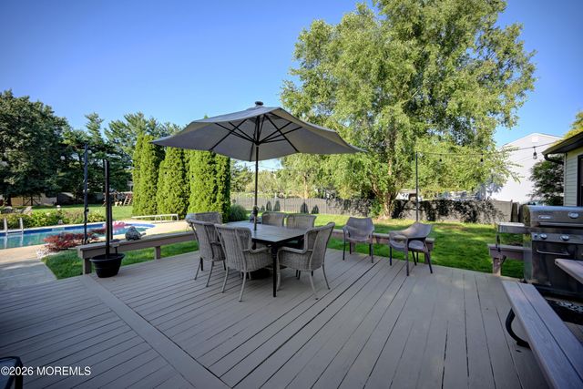 6 Jefferson Court, Freehold, NJ 07728