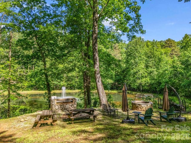 980 Mountain Forest Drive, Union Mills, NC 28167