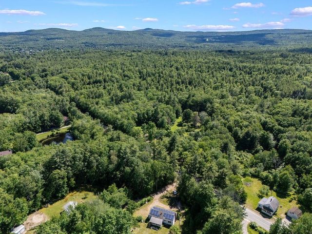 8 Cottage Court, Farmington, NH 03835
