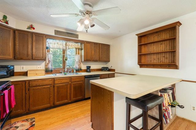 8 Cottage Court, Farmington, NH 03835
