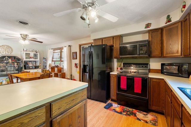 8 Cottage Court, Farmington, NH 03835