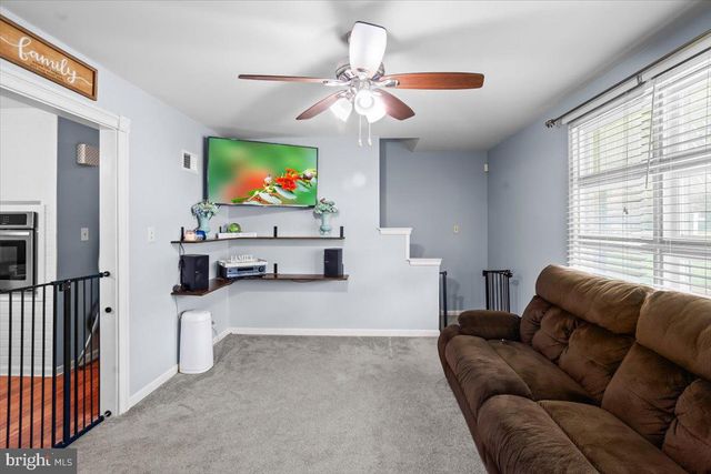 104 LAMPETER RD, Lancaster, PA 17602