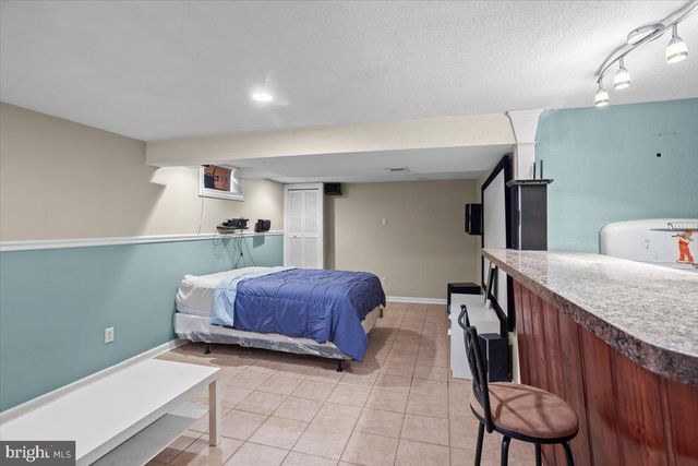 104 LAMPETER RD, Lancaster, PA 17602