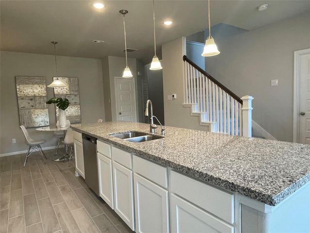 7407 Hinsdale Drive, Pasadena, TX 77505