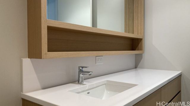 1388 Kapiolani Boulevard 1705, Honolulu, HI 96814