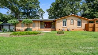5745 Riviere Drive, Charlotte, NC 28211
