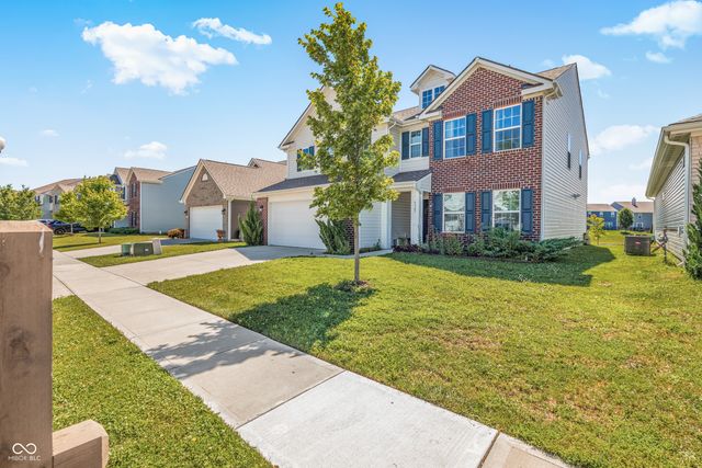 5347 Maywood Drive, Whitestown, IN 46075
