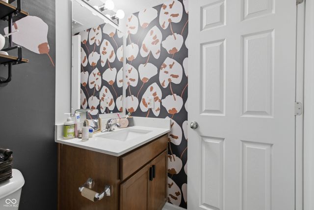 5347 Maywood Drive, Whitestown, IN 46075