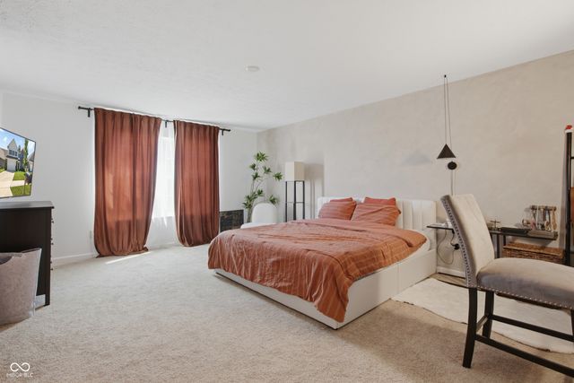 5347 Maywood Drive, Whitestown, IN 46075