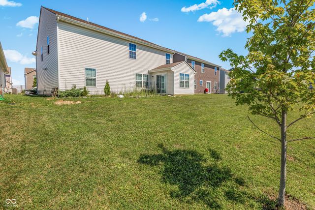 5347 Maywood Drive, Whitestown, IN 46075