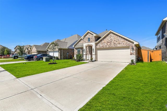 2413 Village Azalea Drive, Texas City, TX 77568