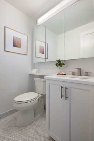 155 W 68th St Apt 26B, New York City, NY 10023