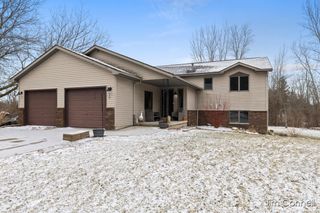 270 14 Mile Road Nw, Sparta Twp, MI 49345