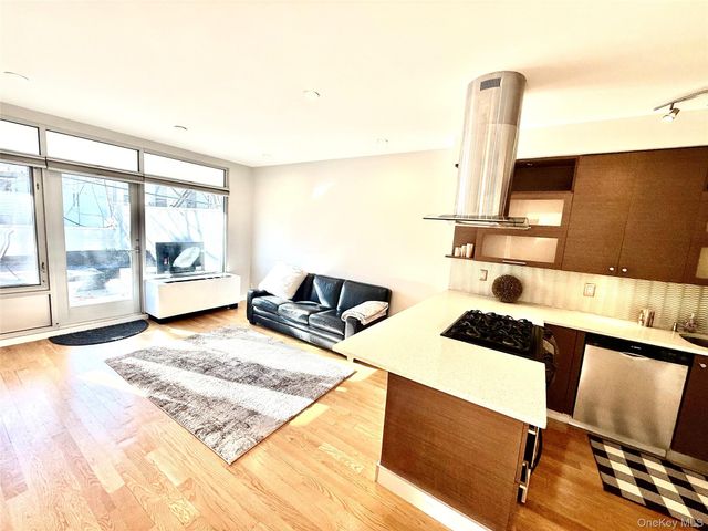 282 21st Street 2C, Brooklyn, NY 11215