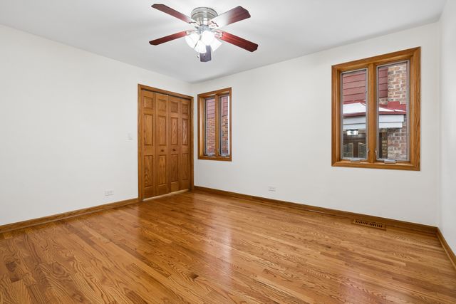 3500 S Lowe Avenue, Chicago, IL 60609