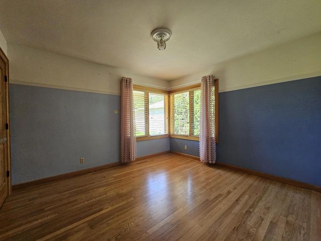 2127 N Crestview COURT, Wauwatosa, WI 53226