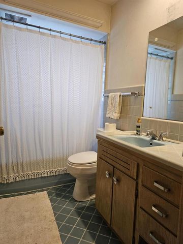 2127 N Crestview COURT, Wauwatosa, WI 53226