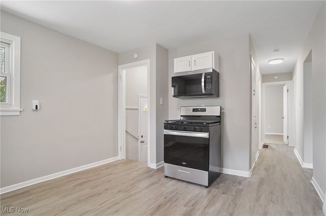 117 Fernwood Avenue, Barberton, OH 44203