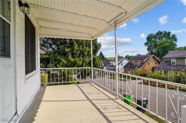 117 Fernwood Avenue, Barberton, OH 44203