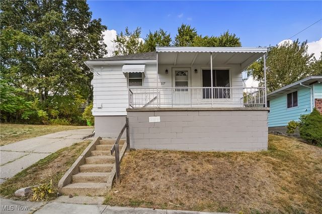 117 Fernwood Avenue, Barberton, OH 44203