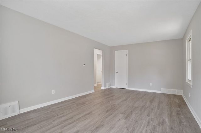 117 Fernwood Avenue, Barberton, OH 44203