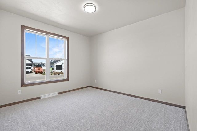 N8851 KILLARNEY WAY, Menasha, WI 54952