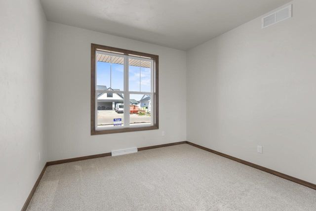 N8851 KILLARNEY WAY, Menasha, WI 54952
