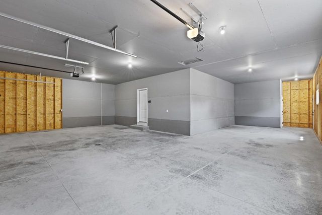 N8851 KILLARNEY WAY, Menasha, WI 54952
