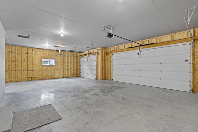 N8851 KILLARNEY WAY, Menasha, WI 54952
