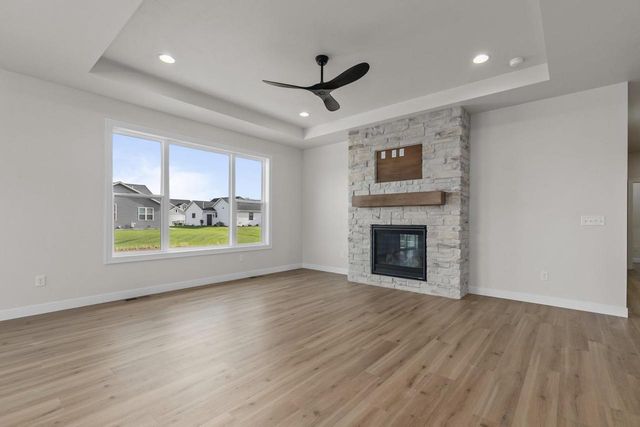N8851 KILLARNEY WAY, Menasha, WI 54952