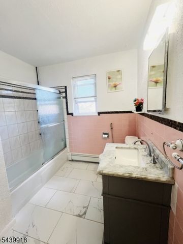 60 Fox Rd 3A, Edison Twp., NJ 08817
