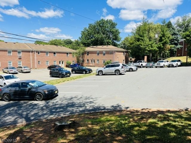 60 Fox Rd 3A, Edison Twp., NJ 08817