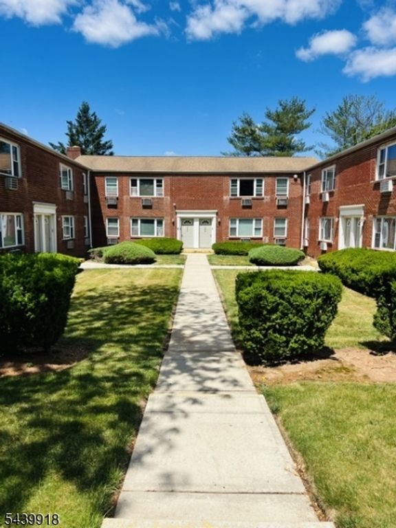 60 Fox Rd 3A, Edison Twp., NJ 08817
