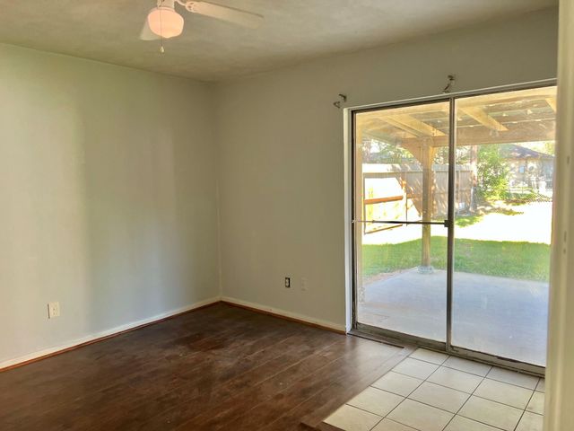 2521 Pearland Avenue, Pearland, TX 77581