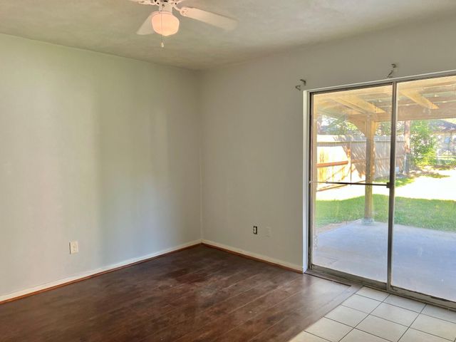 2521 Pearland Avenue, Pearland, TX 77581