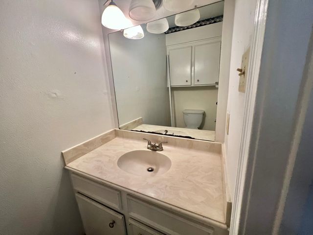 2521 Pearland Avenue, Pearland, TX 77581