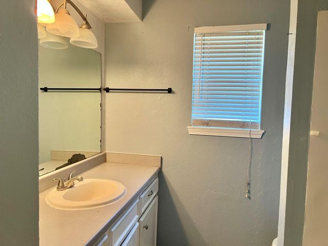 2521 Pearland Avenue, Pearland, TX 77581