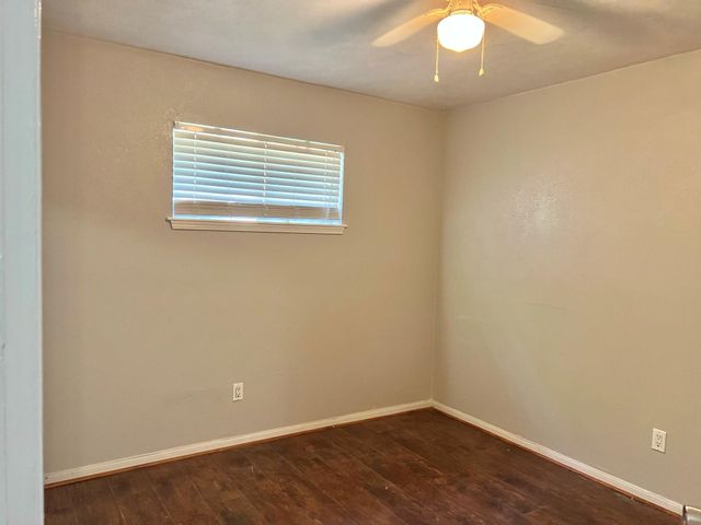 2521 Pearland Avenue, Pearland, TX 77581