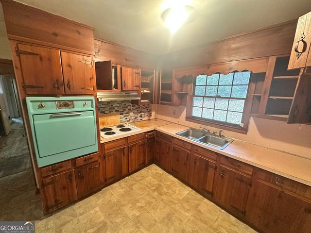 2703 Arrowood Drive, East Point, GA 30344